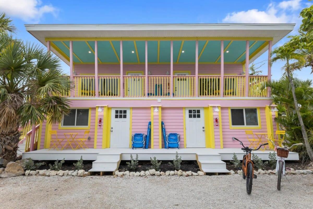 Charming Suite With Balcony And Bikes At Historic Sandpiper Inn Sanibel Luaran gambar